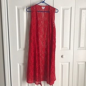 🎉5️⃣ for 2️⃣5️⃣ 🎉 
LuLaRoe red sleeves duster size S